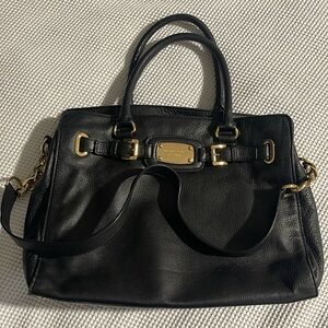 Beautiful vintage, Michael Kors, leather black tote